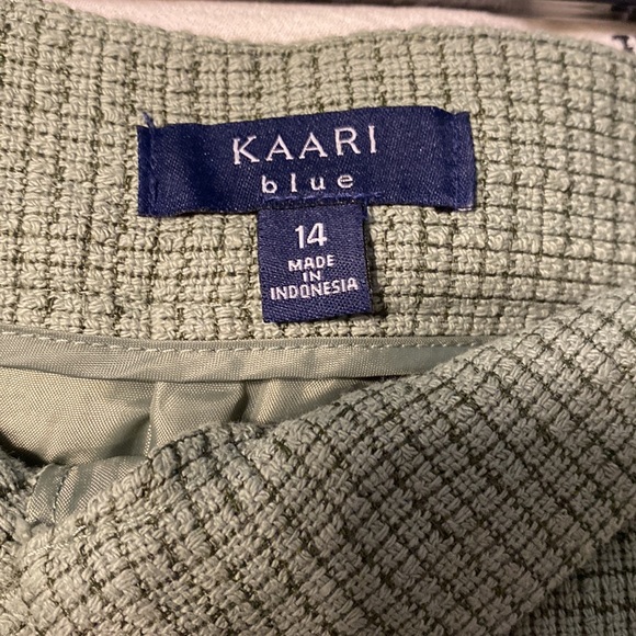 Green Tweed Shorts - Picture 11 of 12